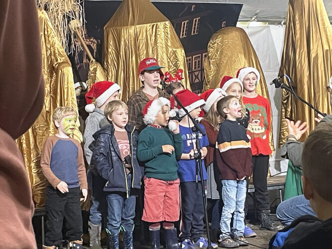 Nutcracker entertainment